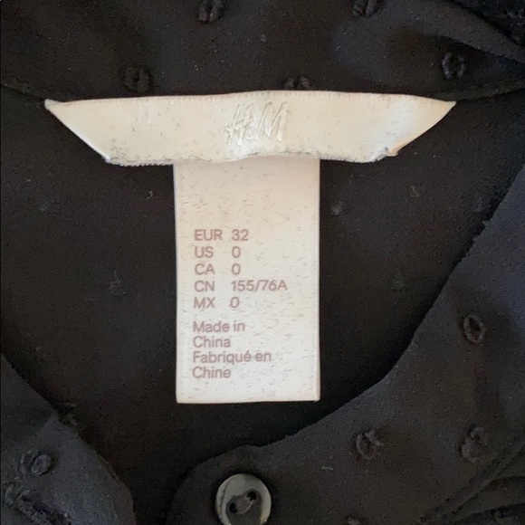 H&M Black Polka Dot Sheer Blouse W/ Ruffles🖤 - Picture 3 of 4